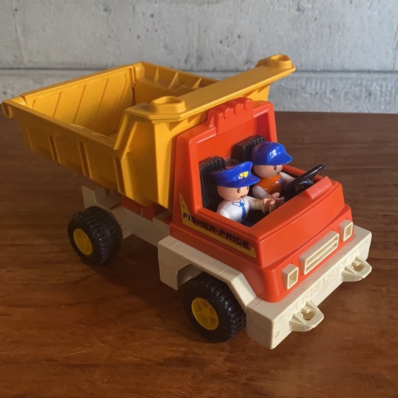 Vintage 1979 Fisher-Price Truck + 2 little characters - Picture 2 of 11